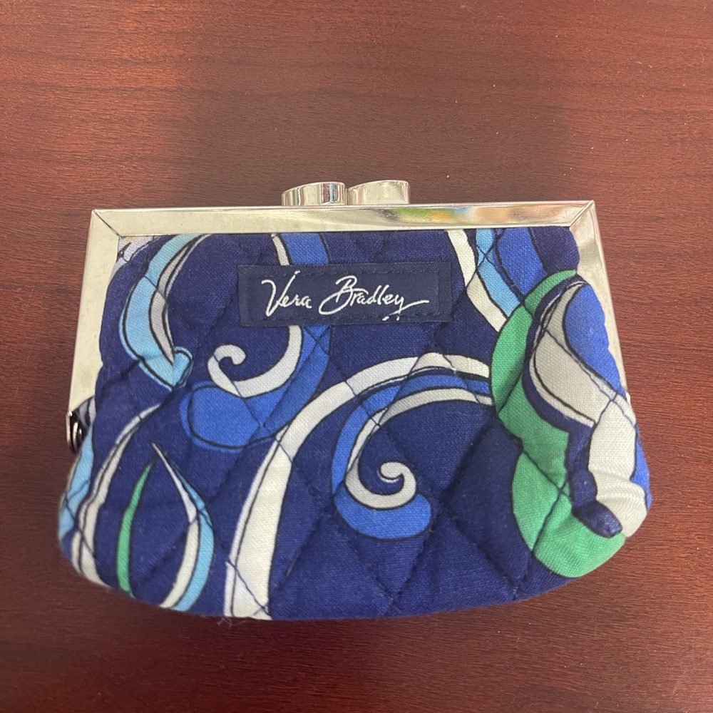 Excellent used condition Vera Bradley coin purse